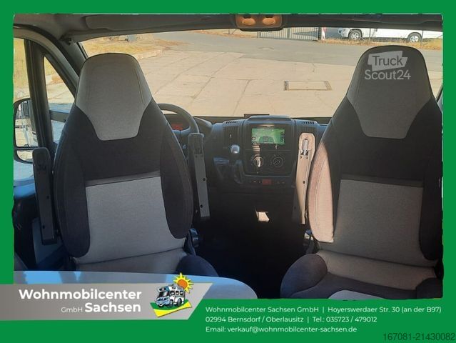 Pusiau integruotas kemperis RAPIDO Serie 6F 666F