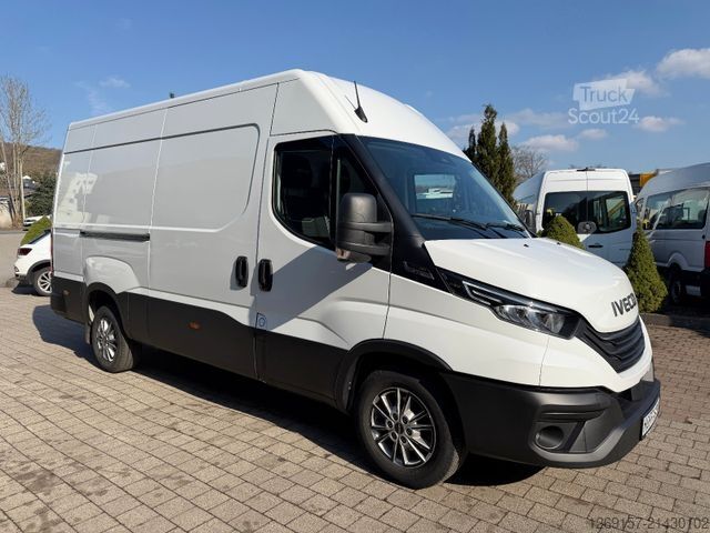Furgão de painéis IVECO Daily 3,0L 35S180 Kasten L2H2 Automatik COC Navi