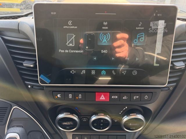 Furgão de painéis IVECO Daily 3,0L 35S180 Kasten L2H2 Automatik COC Navi