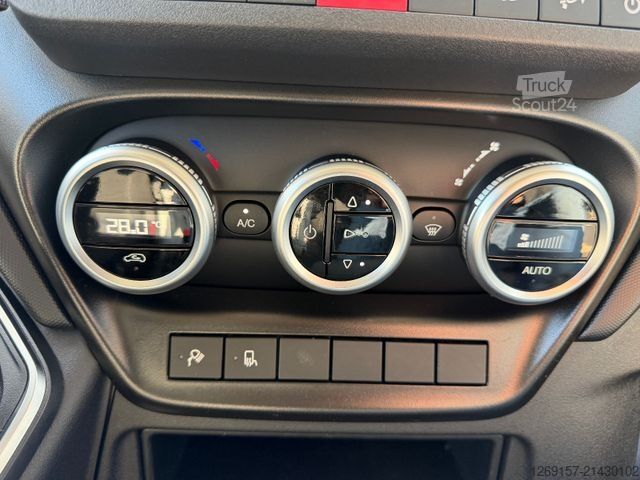 Furgão de painéis IVECO Daily 3,0L 35S180 Kasten L2H2 Automatik COC Navi