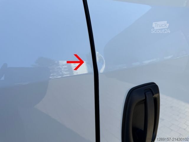 Furgão de painéis IVECO Daily 3,0L 35S180 Kasten L2H2 Automatik COC Navi