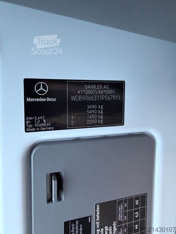 Фургон-панель MERCEDES-BENZ Sprinter 319CDI V6 Kasten L1H1 Autom Navi Standh