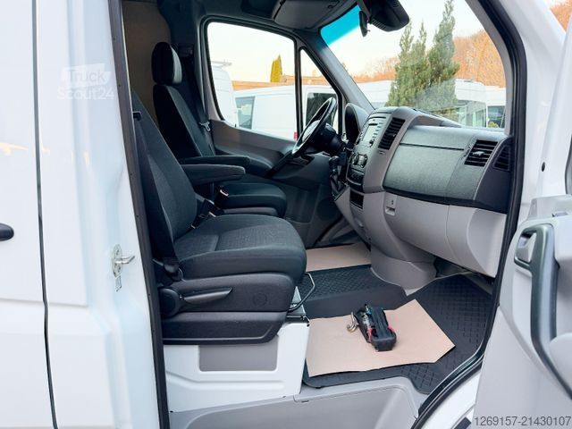 Фургон-панель MERCEDES-BENZ Sprinter 319CDI V6 Kasten L1H1 Autom Navi Standh