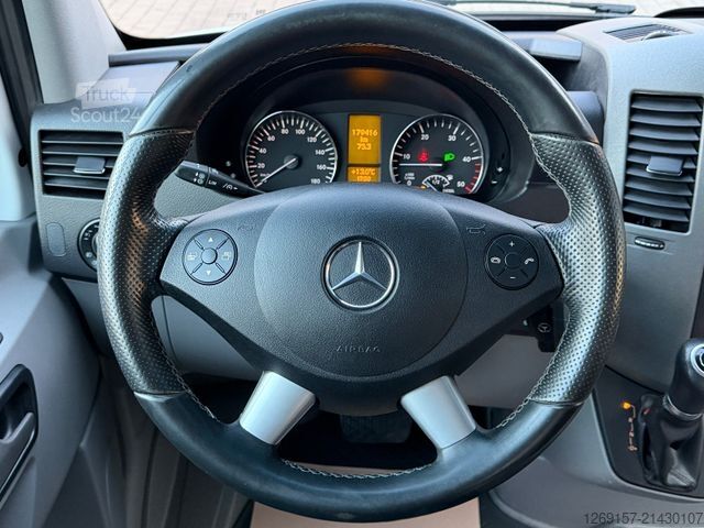 Фургон-панель MERCEDES-BENZ Sprinter 319CDI V6 Kasten L1H1 Autom Navi Standh