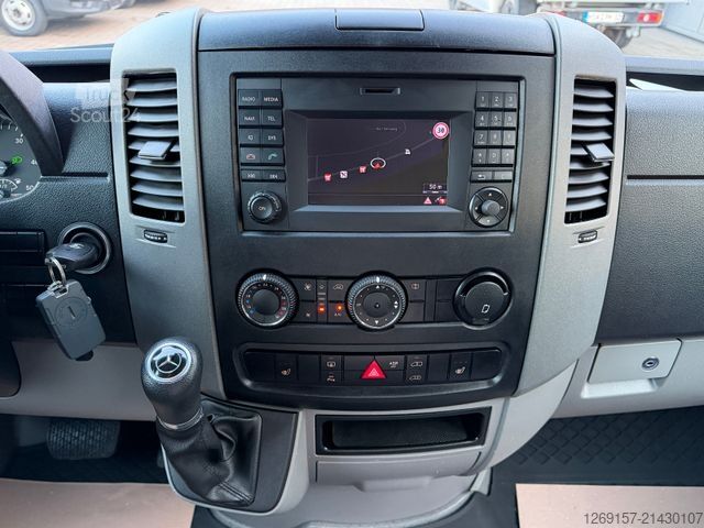 Фургон-панель MERCEDES-BENZ Sprinter 319CDI V6 Kasten L1H1 Autom Navi Standh