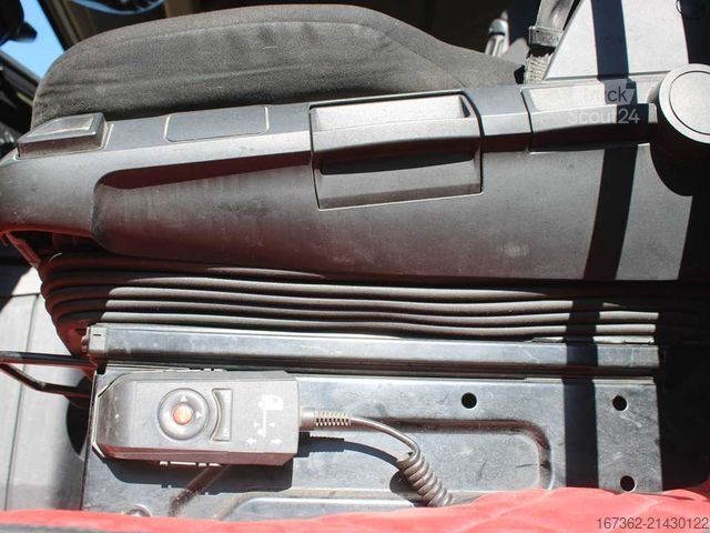 Standardowy ciągnik siodłowy MERCEDES-BENZ Actros 1848, EURO 6