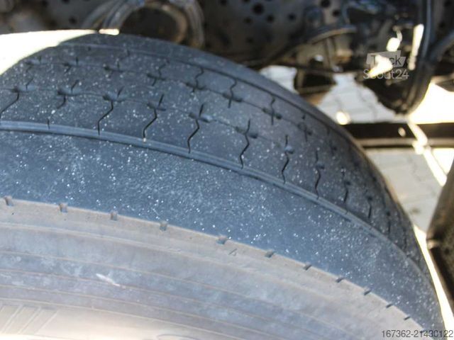 Standardowy ciągnik siodłowy MERCEDES-BENZ Actros 1848, EURO 6