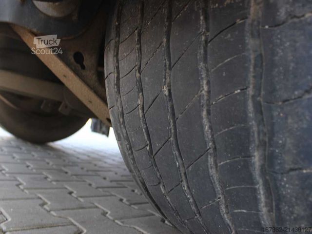 Semi-remorque fourgon WIELTON NS-3, SAF, PNEU 80%