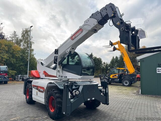 Teleszkópos rakodó Bobcat TR 50.210