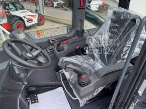 Teleszkópos rakodó Bobcat TR 50.210