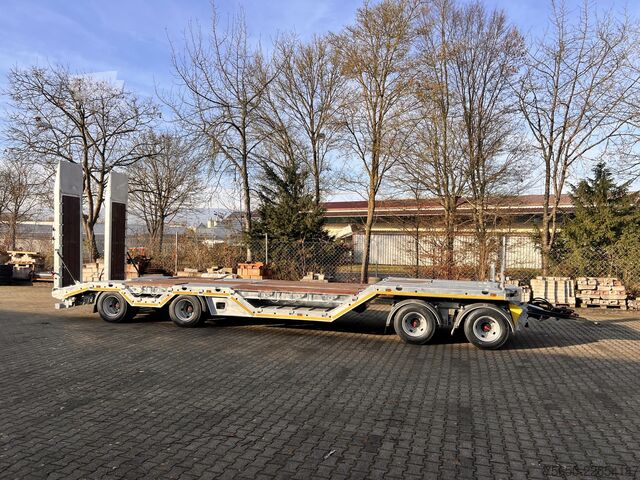 Remorque porte-engins surbaissée Möslein T 4 VB H1 R  neuer 4 Achs Tieflader + Radmulden