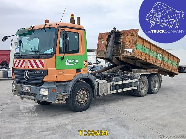 Transport de conteneurs Mercedes-Benz Actros 2641