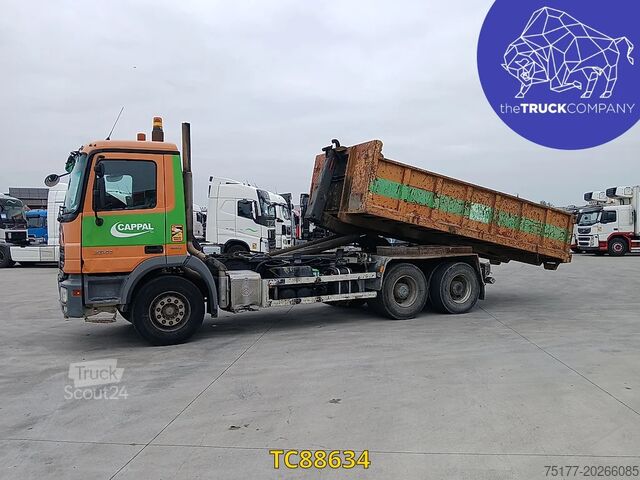 Transport de conteneurs Mercedes-Benz Actros 2641