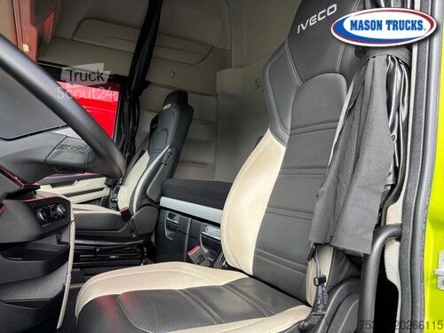 Szabványos közúti nyergesvontató Iveco S-Way 580 Full Air