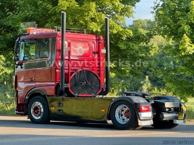 Стандартен влекач DAF 106 XF Flat Cab Voll/Luft 530 PS Leder Alu