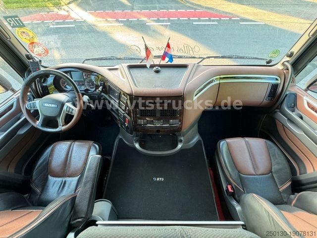 Стандартен влекач DAF 106 XF Flat Cab Voll/Luft 530 PS Leder Alu
