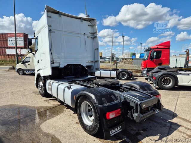Стандартный трактор DAF XG 480 FT