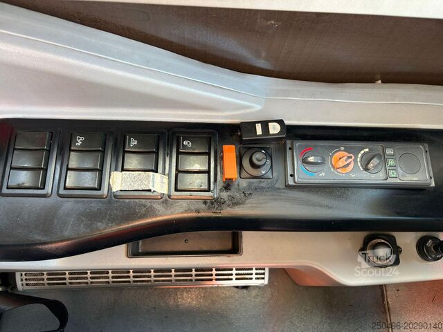 Міський автобус Volvo B5LH 7900 4x2 HYBRID / AC / AUXILIARY HEATING