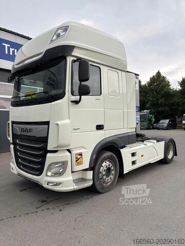 Tracteur standard DAF XF SUPER SPACE CAB ZF INTARDER, different locat...