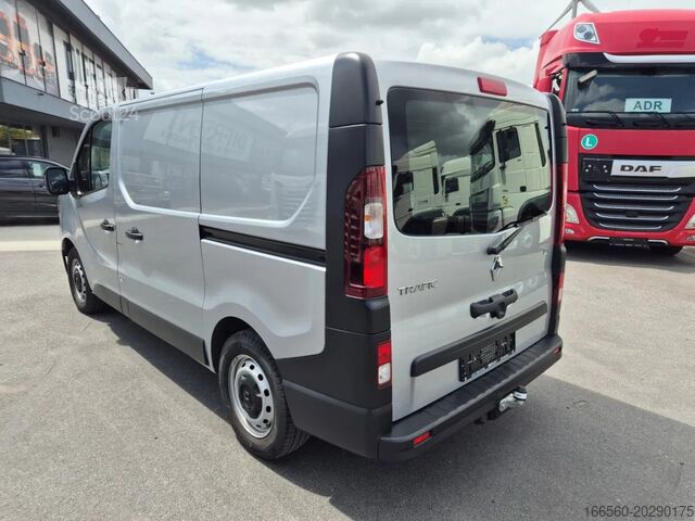 Skåpbil Renault TRAFIC