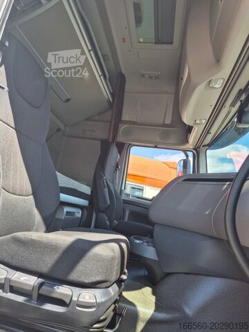 Standardní traktor DAF XF 480 FT SUPER SPACE CAB, different location :...