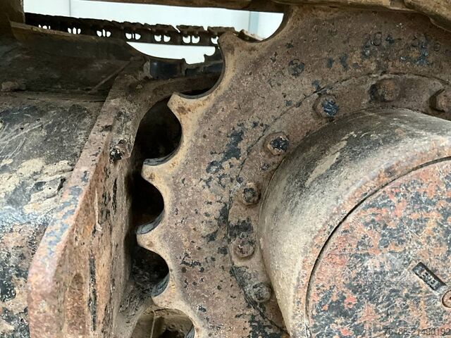 Midi ekskavatorius CAT 308 E 2 CR