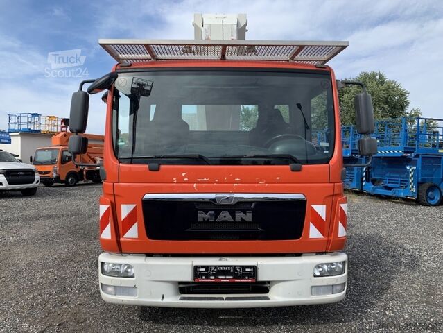Furgoneta caja MAN TGL 7.150 Wumag WT300  - 30 m - 320 kg