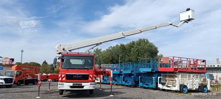 Furgoneta caja MAN TGL 7.150 Wumag WT300  - 30 m - 320 kg