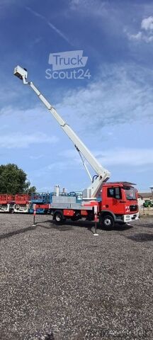 Furgoneta caja MAN TGL 7.150 Wumag WT300  - 30 m - 320 kg