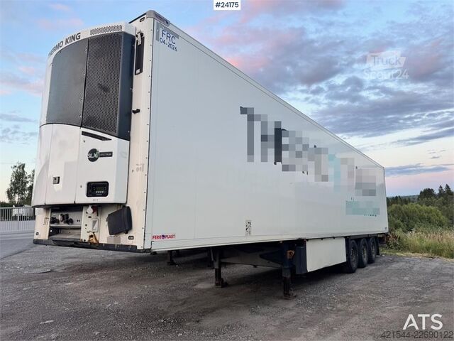 Maleta Schmitz Cargobull Box Semi-Trailer with Refrigeration/Freezer Unit a