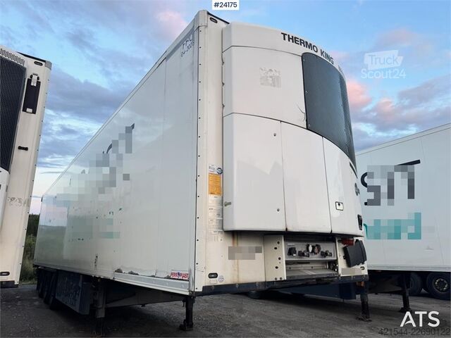 Maleta Schmitz Cargobull Box Semi-Trailer with Refrigeration/Freezer Unit a
