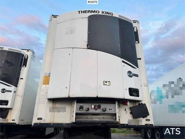 Maleta Schmitz Cargobull Box Semi-Trailer with Refrigeration/Freezer Unit a