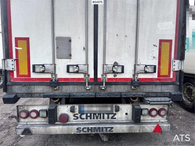 Maleta Schmitz Cargobull Box Semi-Trailer with Refrigeration/Freezer Unit a