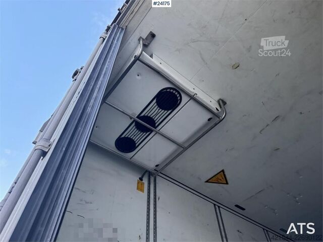 Bőrönd Schmitz Cargobull Box Semi-Trailer with Refrigeration/Freezer Unit a