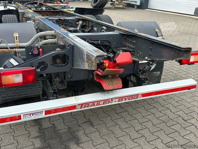 Chassis met cabine Volvo FH 16.750 6x4 Globe XL Chassis Retarder 3.90 Wb...