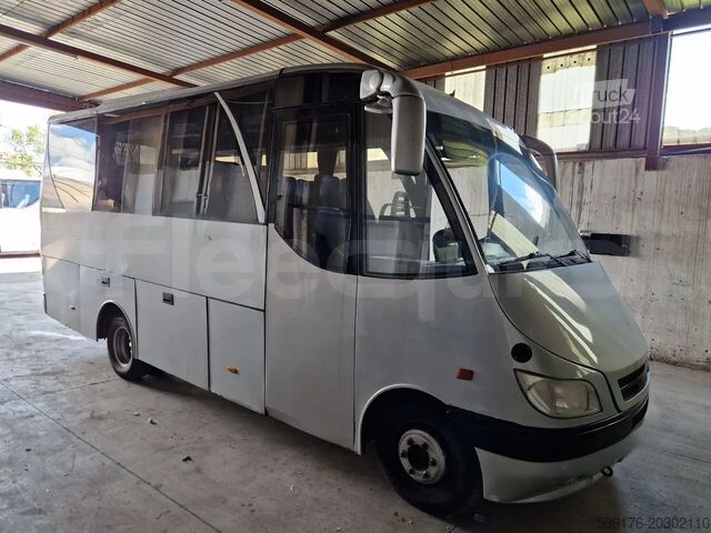 Transporte de pessoas IVECO 65C15/70