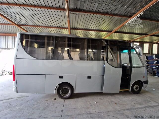 Transporte de pessoas IVECO 65C15/70