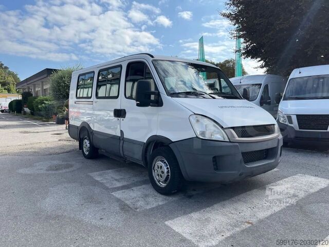 Yolcu taşımacılığı IVECO Daily