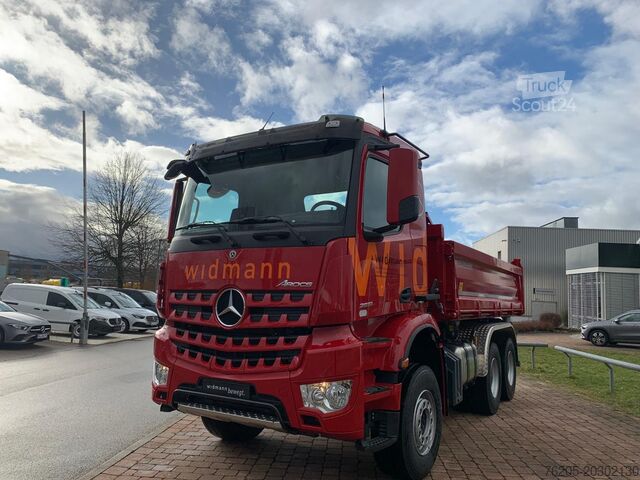 Háromirányú billenő teherautó Mercedes-Benz Arocs 2651 K Dreiseitenkipper Meiller KlimaA