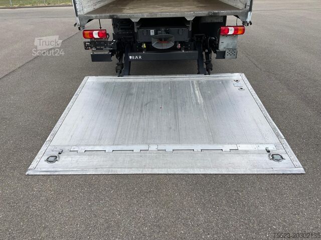 Vrachtauto met open laadbak Mercedes-Benz Atego 1527 L ClassicSpace Luft AUT AHK SpurH