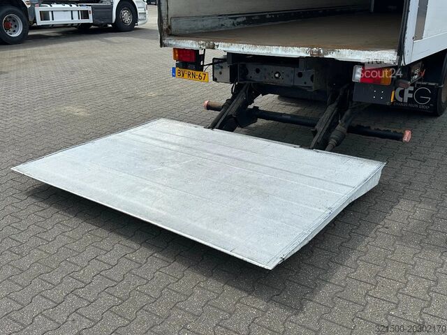 Koffer Iveco EuroCargo 180 Closed Box Saxas 12T / Lift / Eur...