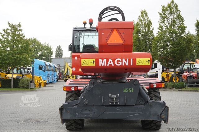 Teleskoplastere MAGNI RTH 5.26 telescopic loader / Range 26 m