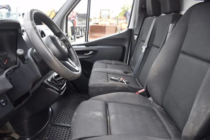 Yükleme platformu Mercedes-Benz Sprinter 316