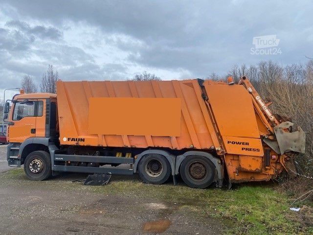 Мусоровоз MAN TGA 26.320 6x2 Müllwagen Faun Powerpress Zöller