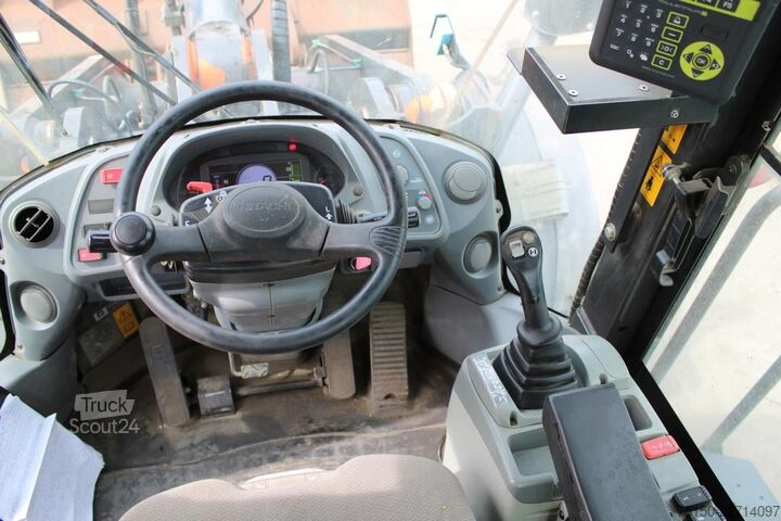Погрузчик с колёсным шасси HITACHI ZW310-6 - Waage - Nr.: 020