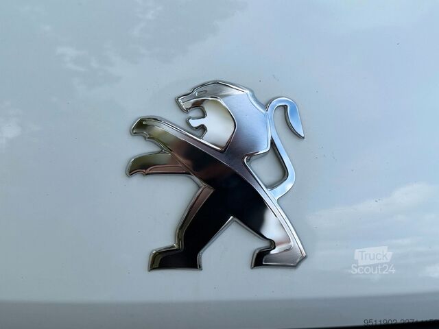 Фургон с высокой крышей PEUGEOT Boxer 2.0 BlueHDI L2H2 96kW Klima