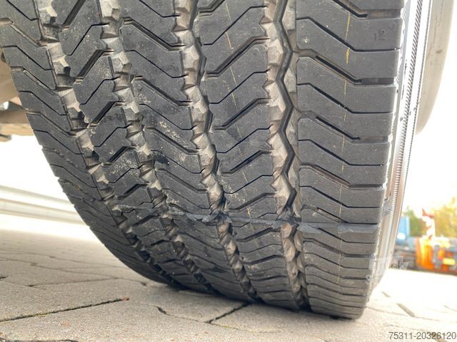 Platformas kravas automašīna ar tentu MERCEDES-BENZ 1827 BB 4x4 Arocs | 3x Sitze/Fahrschule*AHK*1.Hd