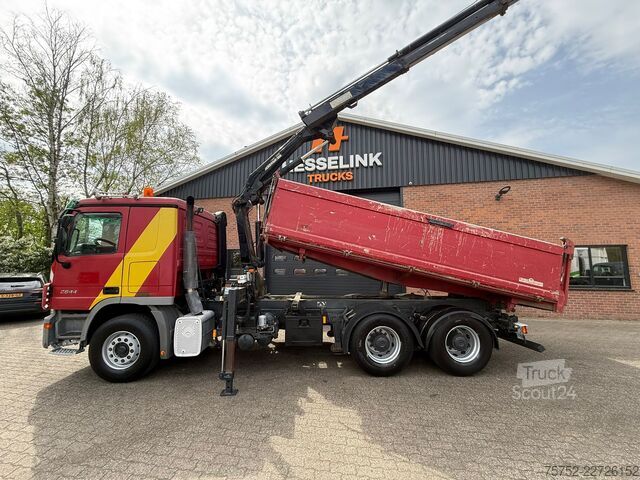 3-Seiten-Kipper Mercedes-Benz Actros 2644 L 6X4 3 Zijden kipper + MKG Kraan/C...