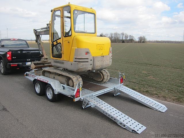 Byggemaskiner med lav læsser Brian James Trailers Digger Plant 3500kg 2840kg Nutzlast sofort