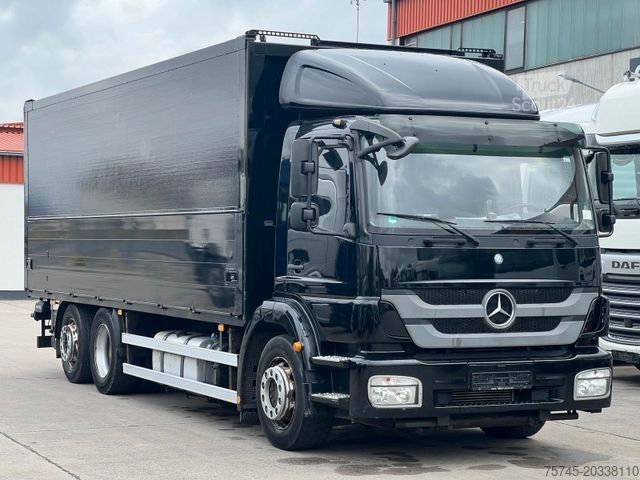 Вантажівка для напоїв MERCEDES-BENZ ATEGO 2529 * VOLLLUFT * WENIG KM *  2T LBW